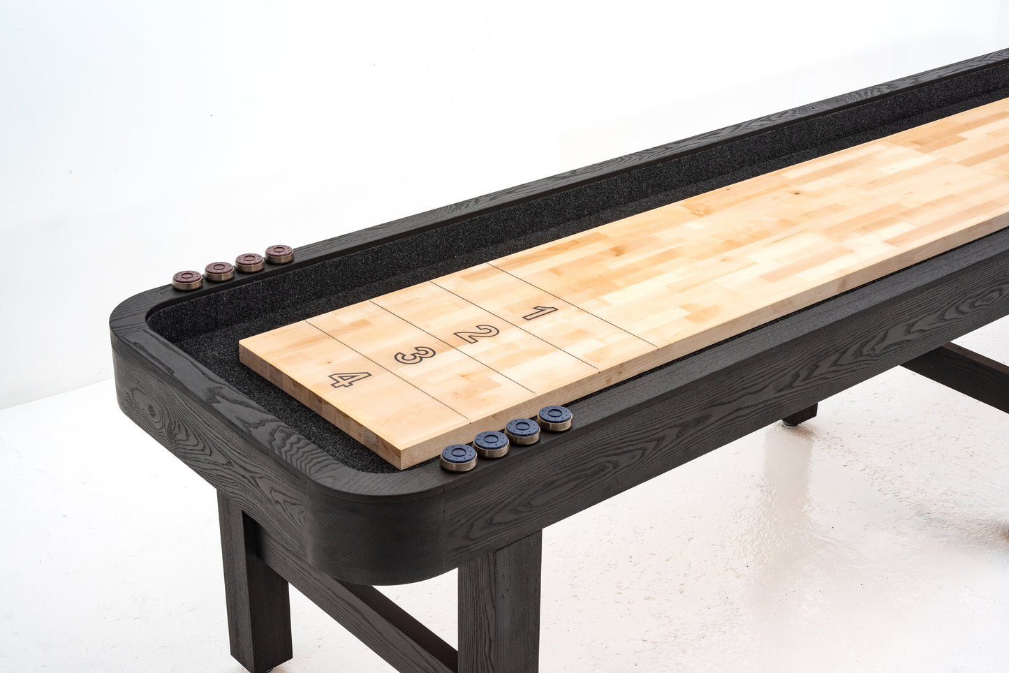 Shuffleboard table