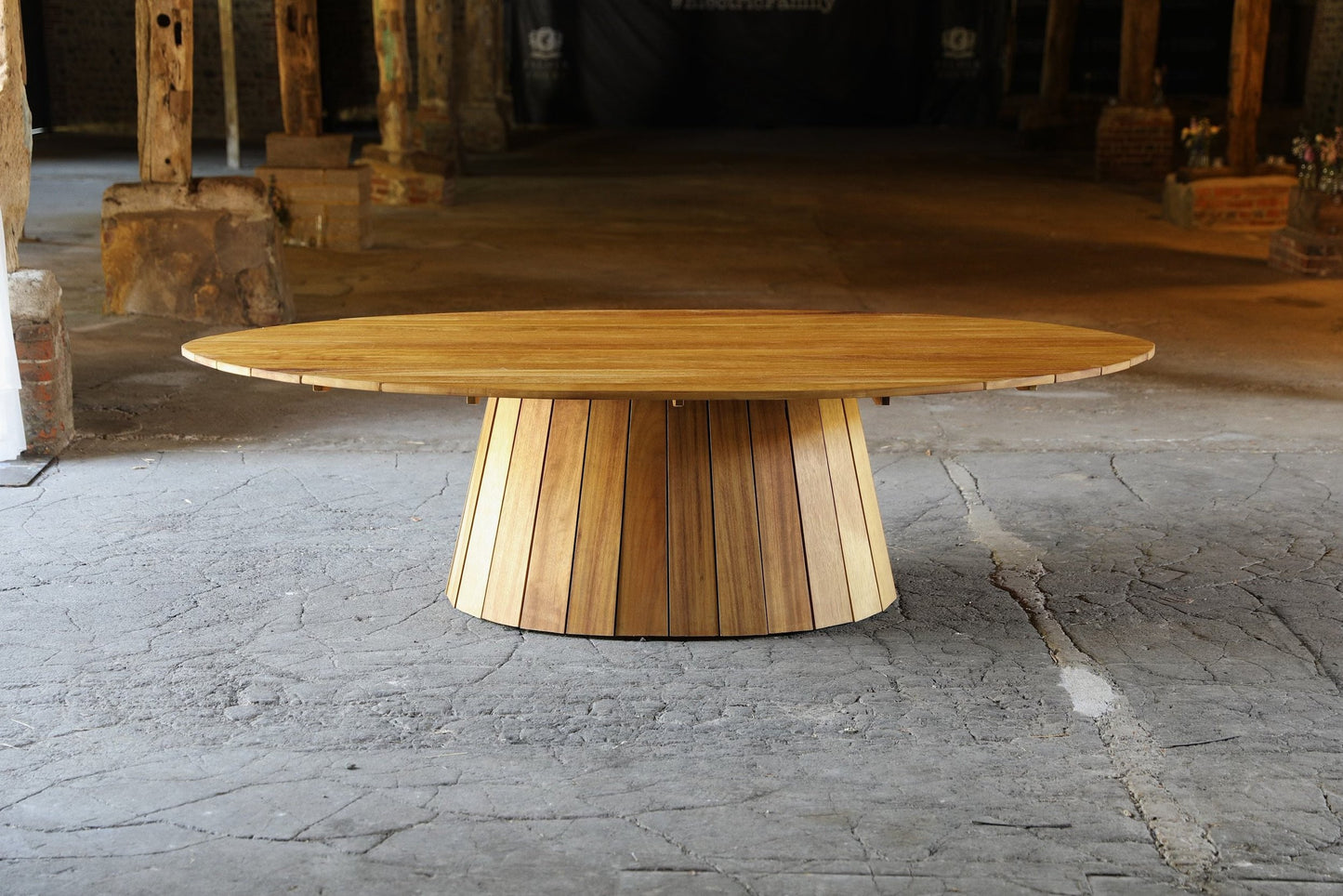 Straight top garden table