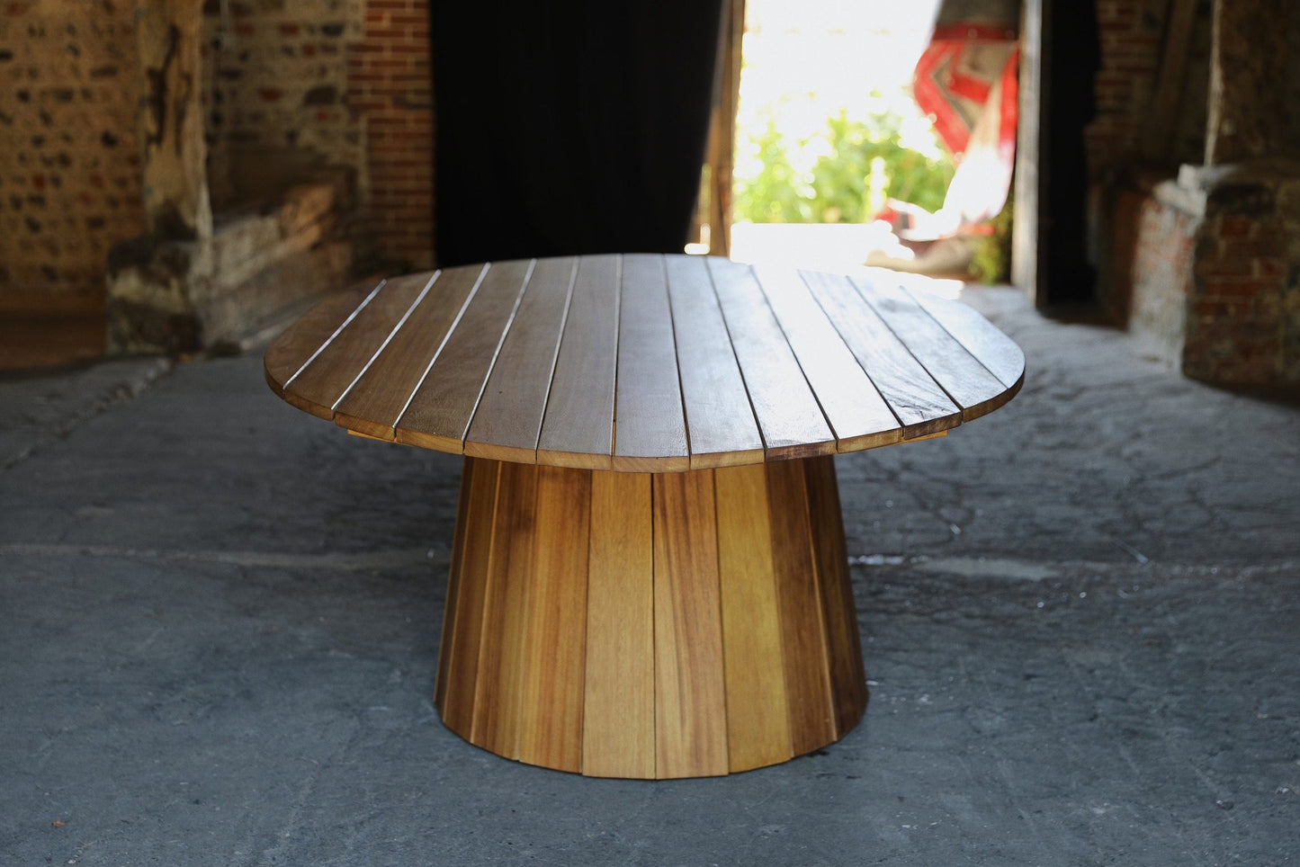 Straight top garden table