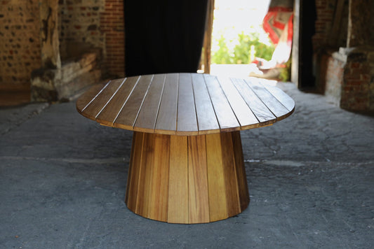 Straight top garden table
